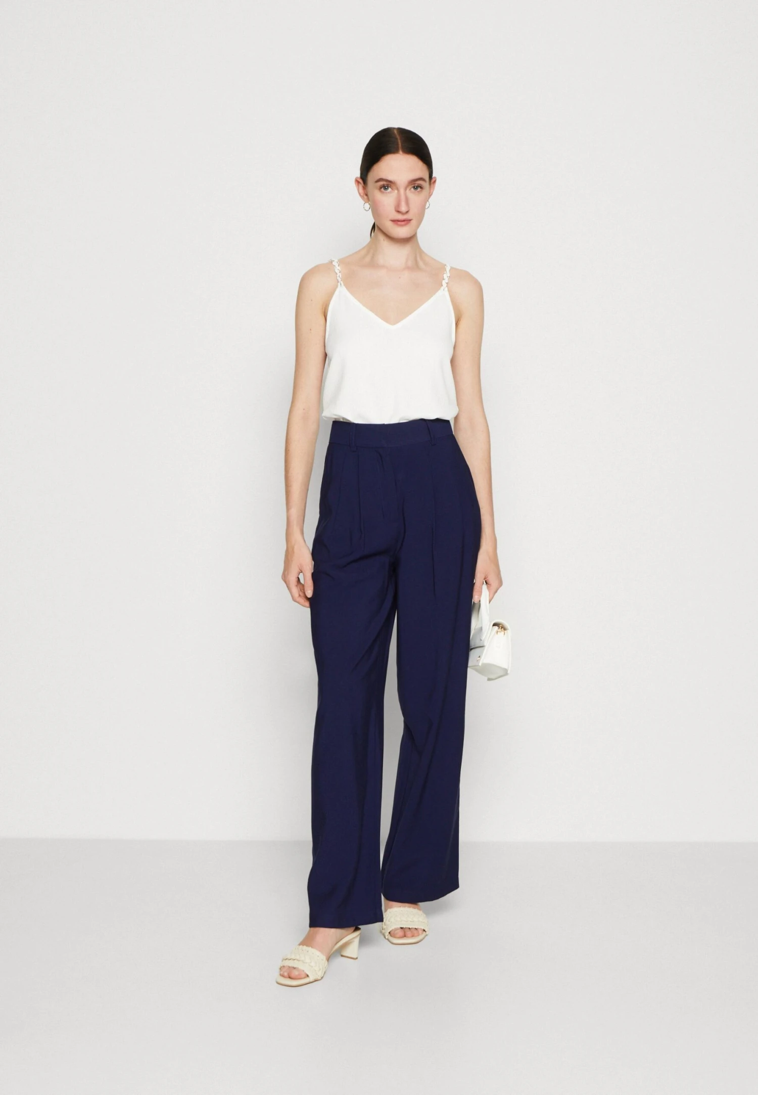 Anna Field Top - Off-White 2 Anna Field Top - Off-White - Afbeelding 2